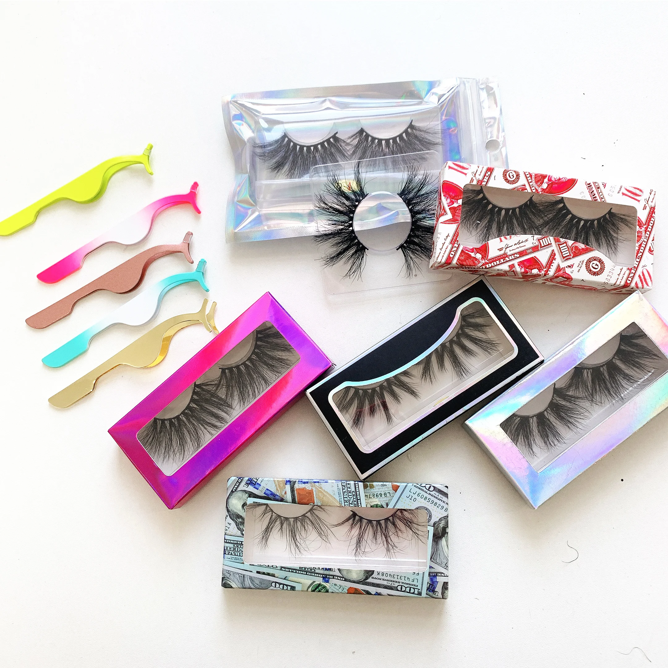 

Hot Selling Fluffy Mink Lashes 25 mm Eyelashes Long wholesale 3D Mink Eyelashes with brush lash fans, Black color