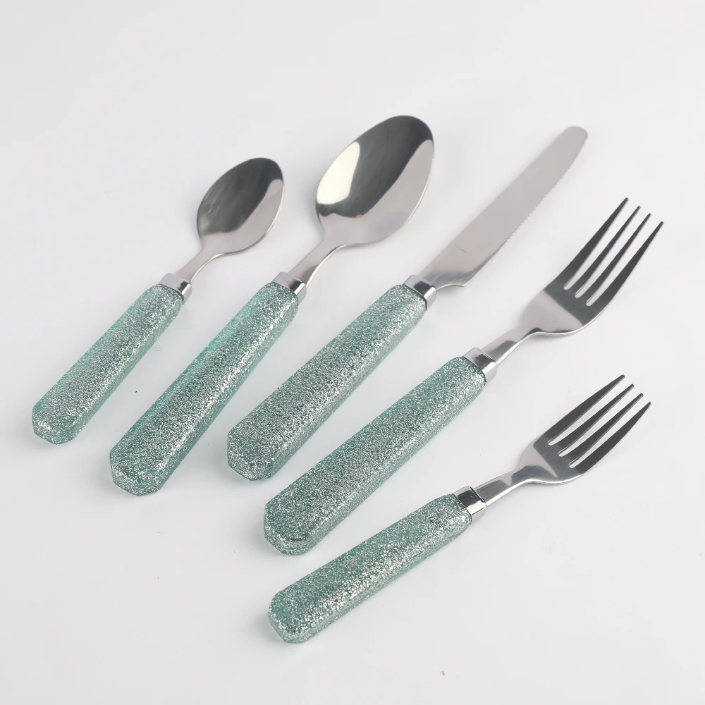 

4/5 piece in stock portable silverware flatware set travel cutlery set with plastic handle