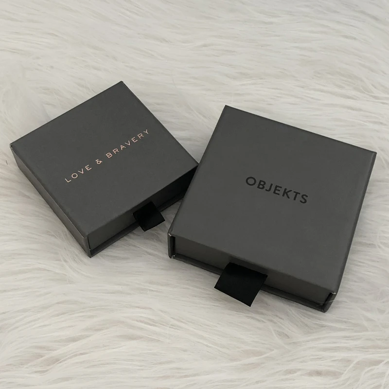 

Custom Luxury Hard Rigid Cardboard Sliding Gift Packaging Paper Drawer Box L006