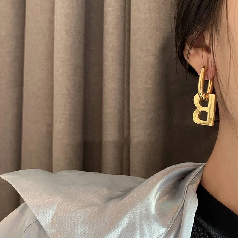 

Fashion Brass 18K Gold Plated Letter B Hoop Earrings Women Jewelry