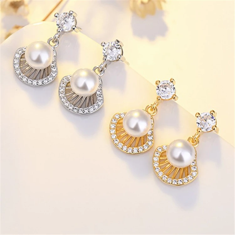 

2021 new S925 silver needle earrings fashion simple zircon diamond pearl earrings scallop shell ladies earrings, As the picture show