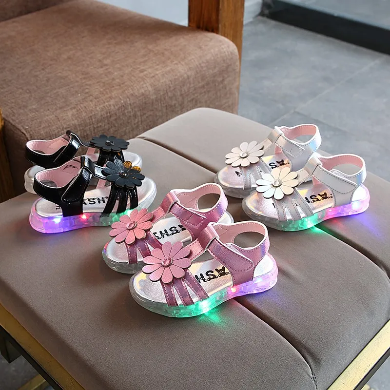 
summer kids girls flower beach led light sandals fashion popular 