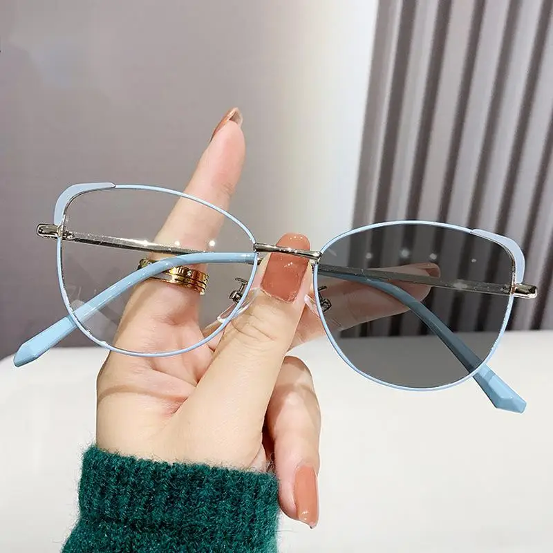 

2024 New Fashion Anti Blue Light Frame Designer Optical Glasses Retro Photochromic Eyeglasses Antireflective Photo gray Glasses