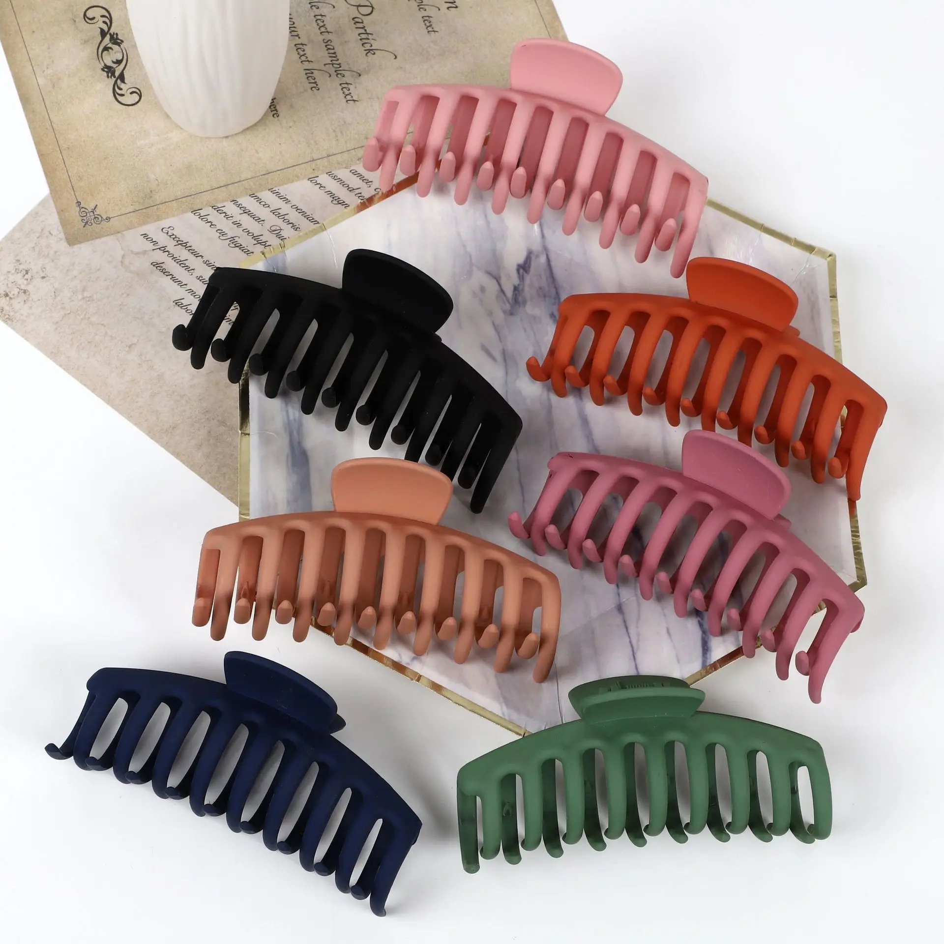 

Artilady 2021new fashion women hair claw clip hair accessories hair claw clips for women