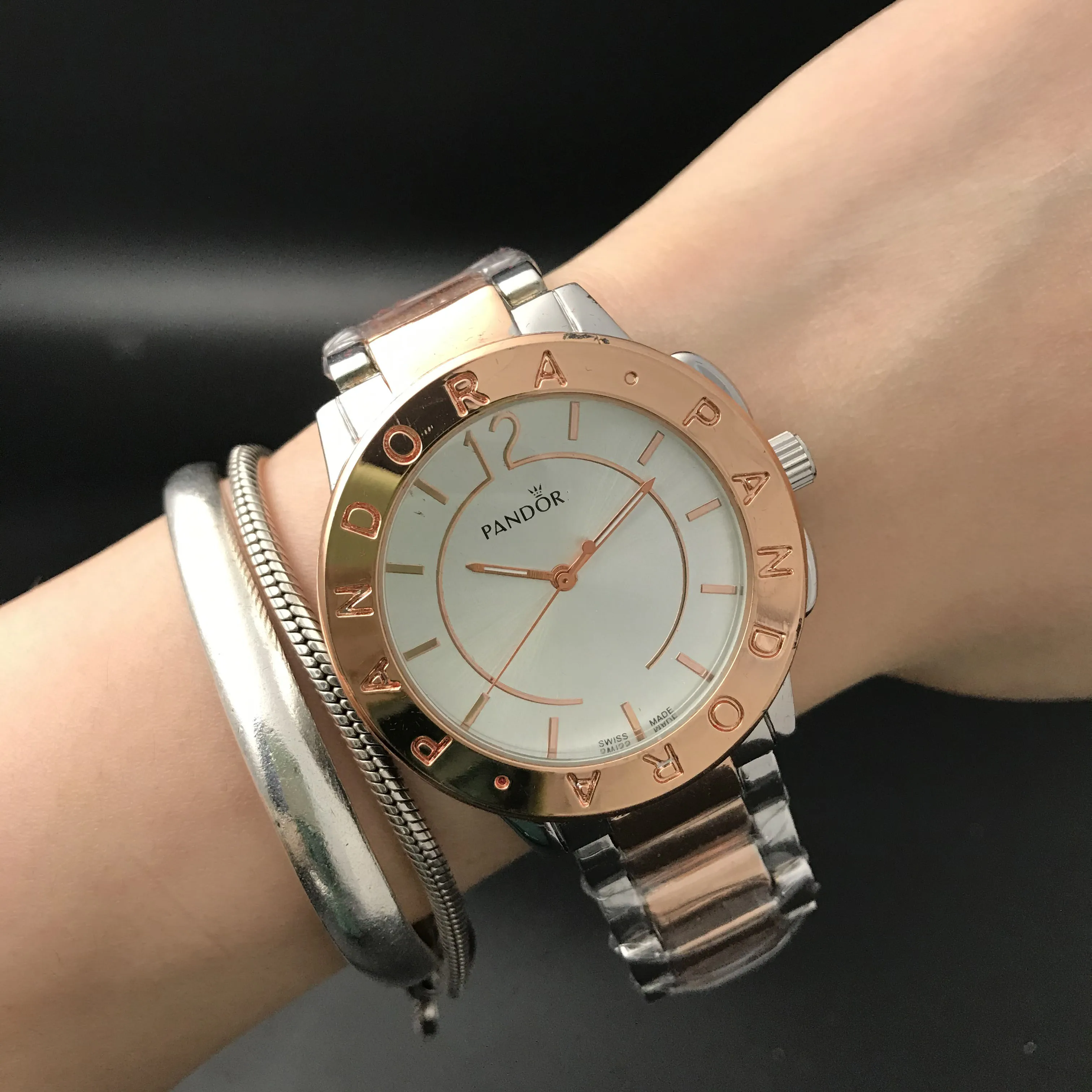

Factory Wholesale Price Gift Watch Luxury Business Quartz Watch Free Shipping, 5 colors