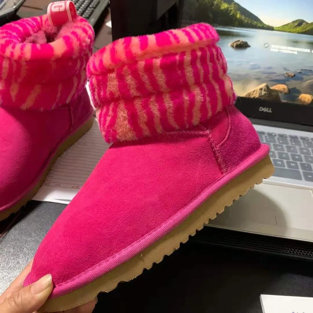 

2020 winter Fashion fur boots Sheepskin fur boots Women kids Girls fur snow boots