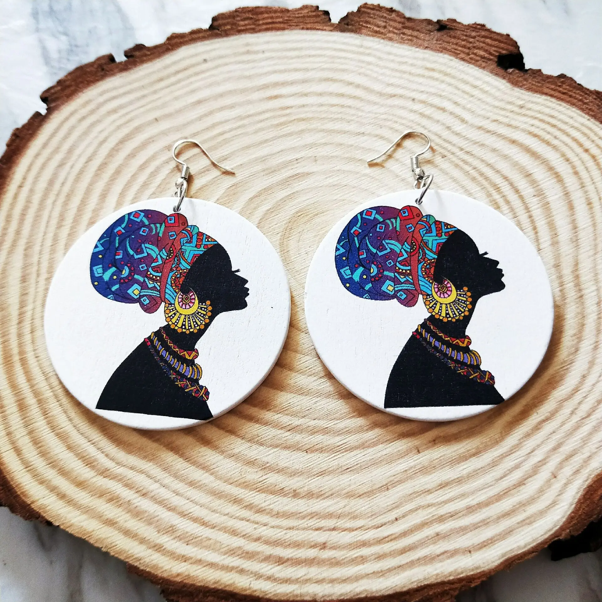 

Wholesale Statement African Head Pattern Round Wooden Printed Hook Earrings Africa Tribal Black Woman Wooden Painted Earrings