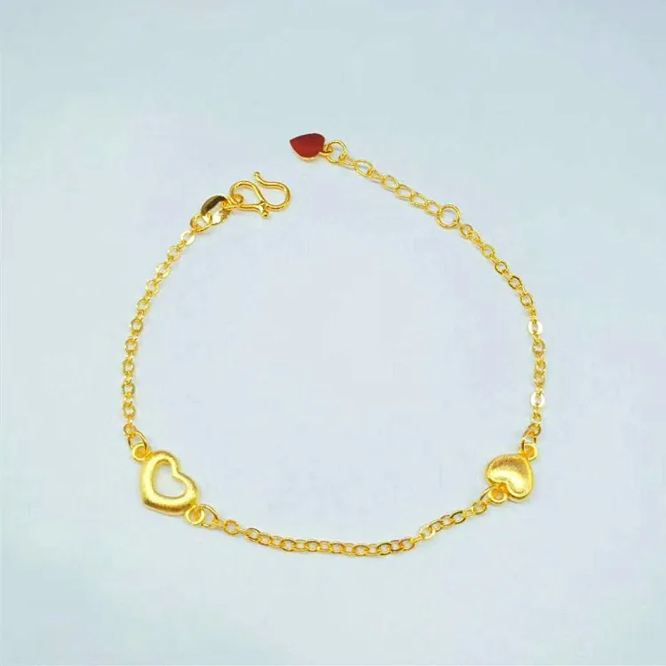 

Gold Plated Matte Love Shape Bracelet Exquisite Craftsmanship Gold Ladies Jewelry