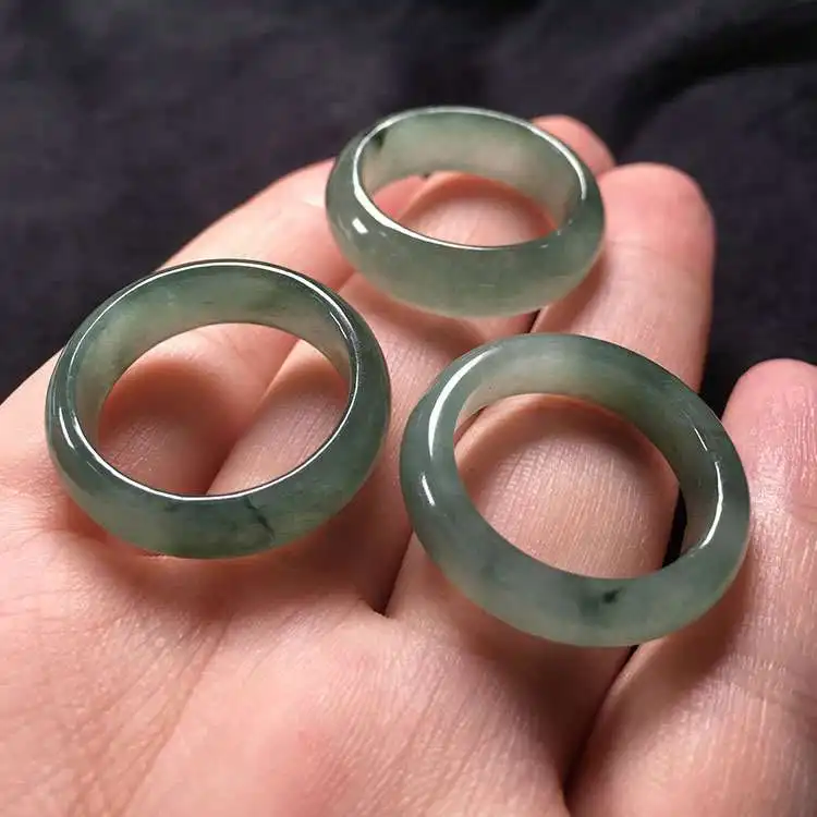 

Jialin Jewelry Natural A goods jade ring ice wave jade ring refers to the men and women of the personalized lovers tail ring