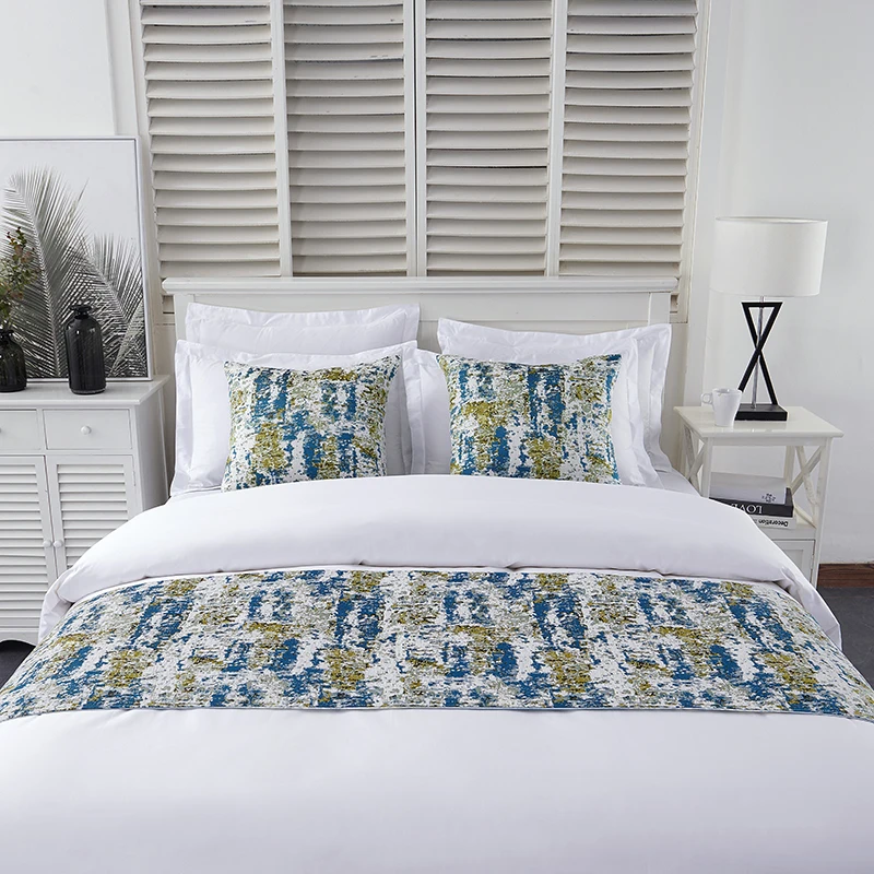 Fashion Wholesale Luxury Custom Cheap Hot Sale King Size Hotel Bed Scarf