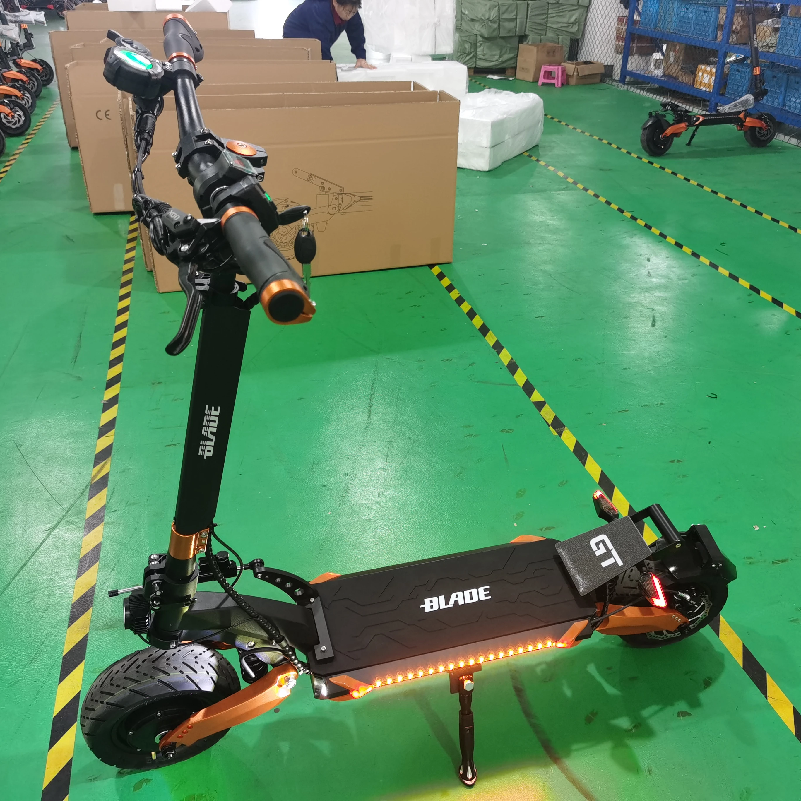 

Top sale 80km 100km long range blade gt 10 evo e scooters of turning damper