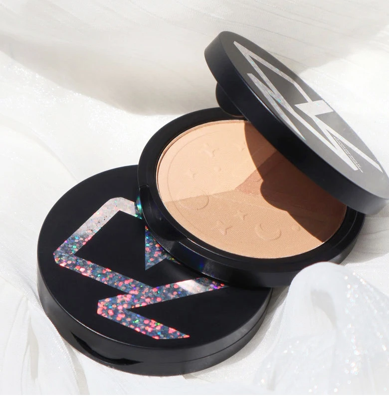 

Custom Private Label Matte Pressed Powder Bronzer and Highlighter Palette