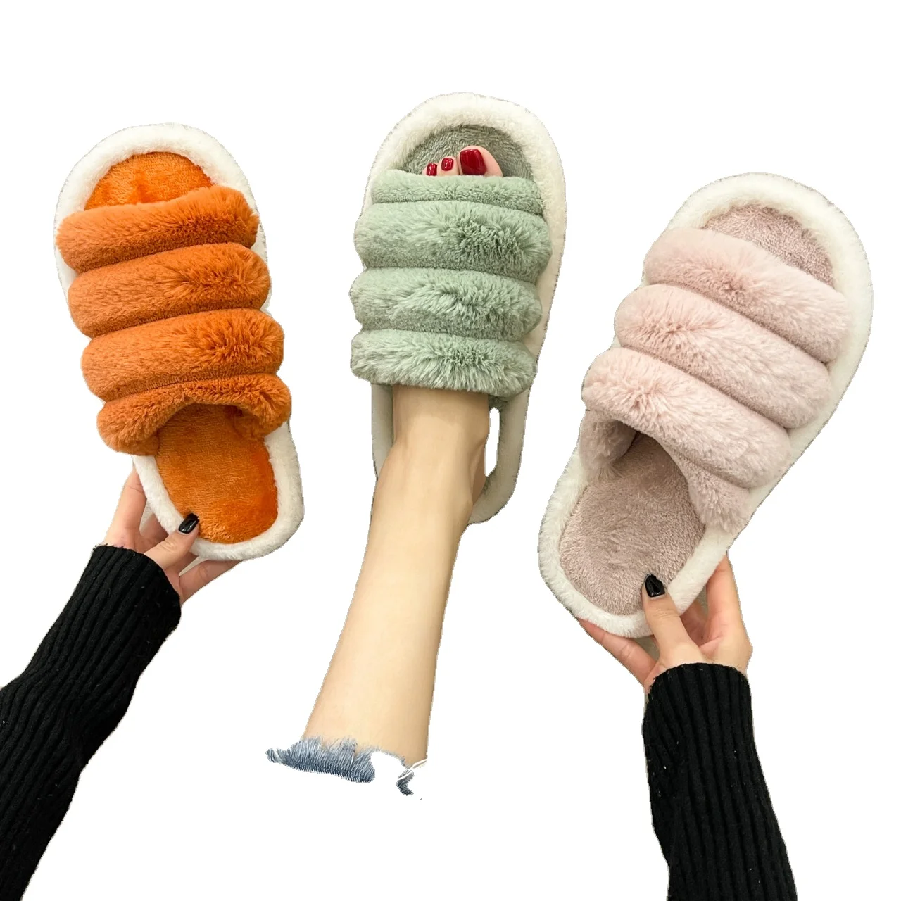 

Autumn and winter woolen slippers female 2021 new foreign trade word caterpillar home couple large cotton slippers