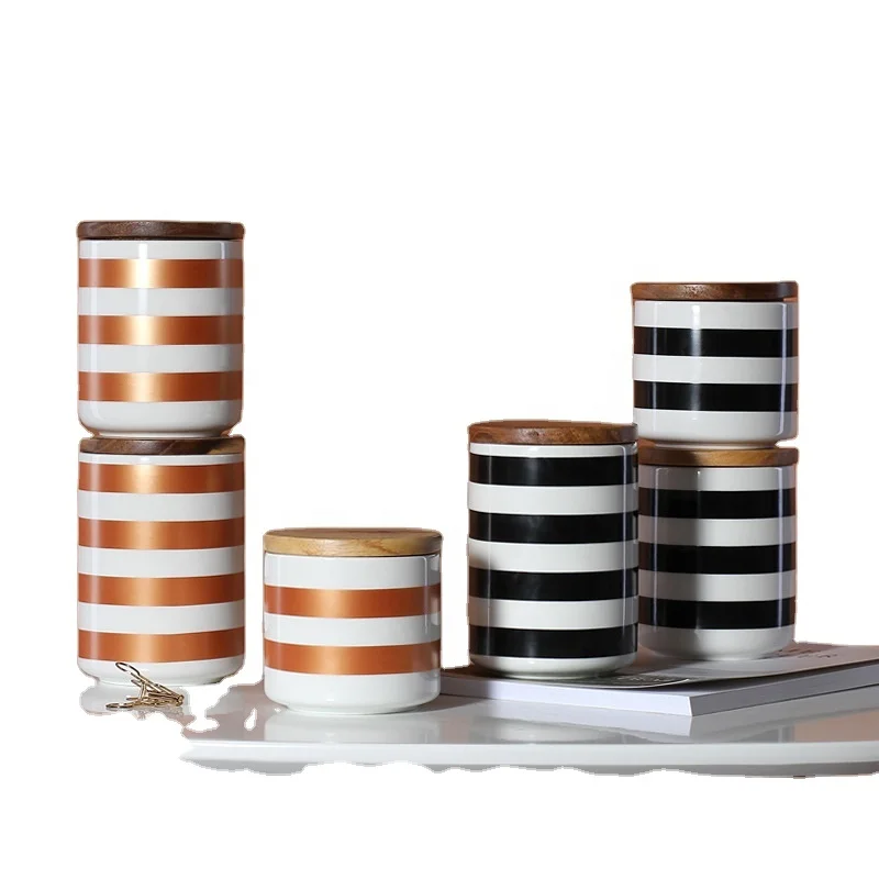 

Porcelain seal tank ceramic candle jar with line prints