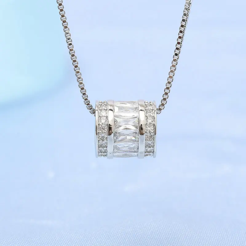 

LUOXIN Hot Sale Simple Diamond Zircon Lucky Round Pendant Choker Necklace