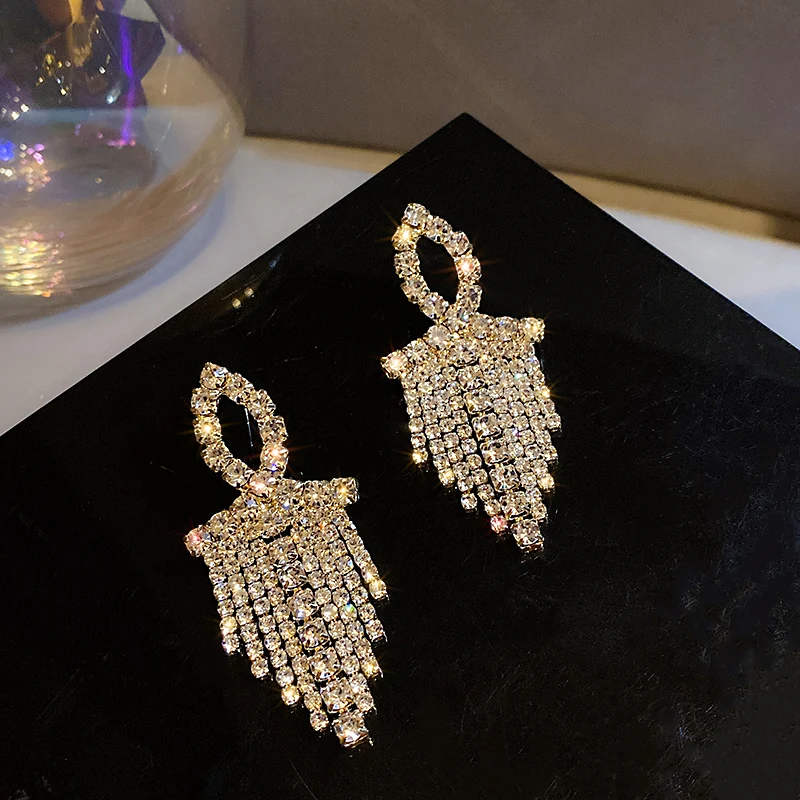 

trendy fashion dangling crystal statement earrings 2021