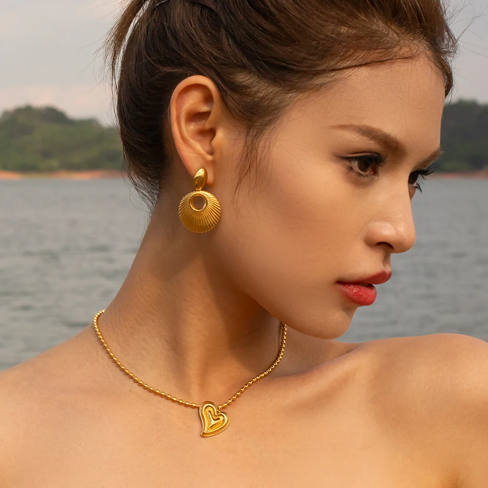 J&D Fashion Gold Plated Waterproof Jewelry Earrings Women Luxury Shell Drop Dangle Hollow Earrings