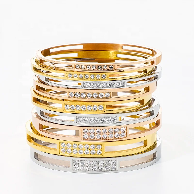 

18K Gold Stainless Steel Luxury Saudi Arabia Jewelry New Custom Wholesale Hollow Designs Tarnish Free Zircon Ladies Bracelet