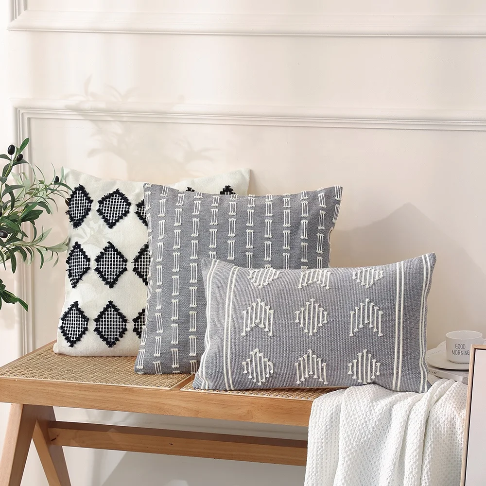

Hot selling 18x18 boho home couch woven jacquard throw pillowcase hand-cutting cushion cover