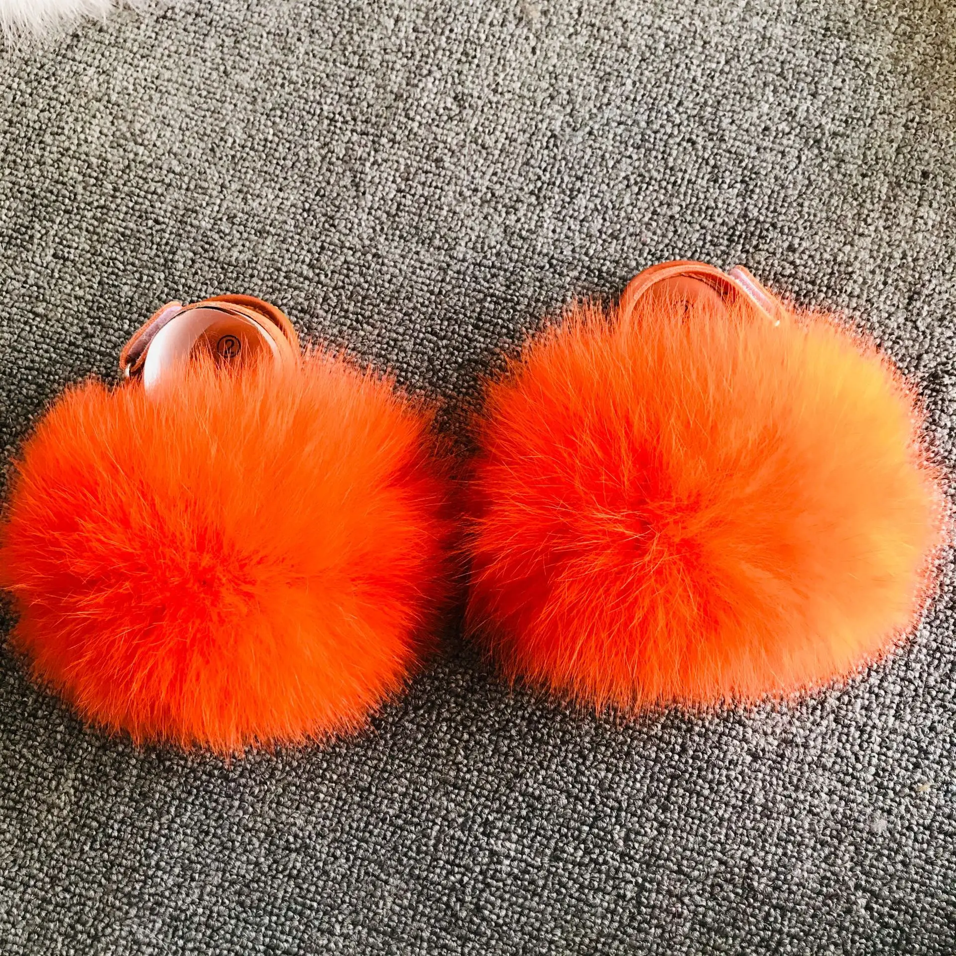 

Kids Fluffy Slippers Children Slides Real Fox Fur Flip Flops Plush Shoes Girls Outdoor Fur Slipper Furry Home Cute Baby Sandals, As picture