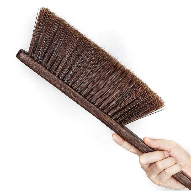 

New Premium Quality Billiard Table Cleaning Brush Walnut Wood Handle 14 inch Length For Billiards Table Cloth Cleaning Tool