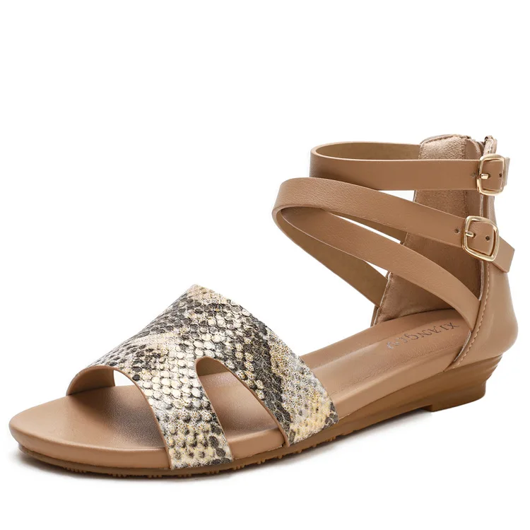 

S988 2021 Rhinestone Flat Sandals Large Size Flat Heel Hollow Bohemian Comfortable Women's Shoes Summer