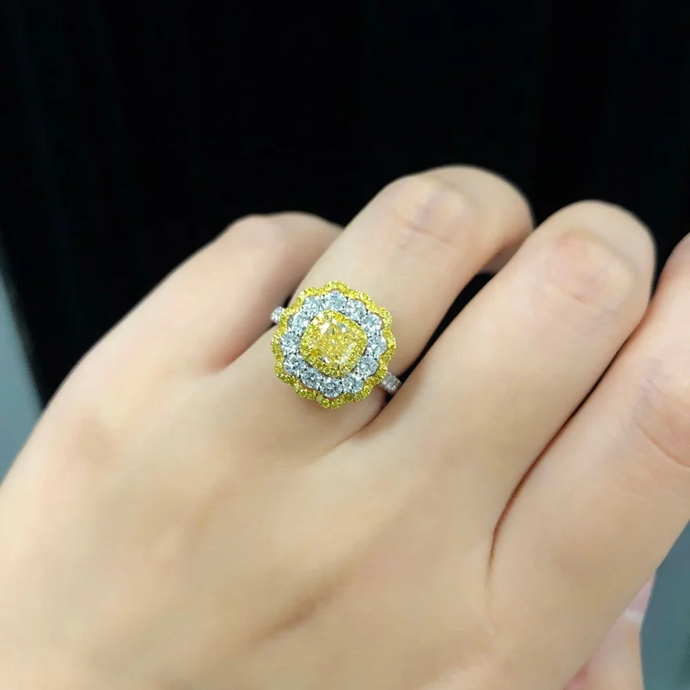 
Luxury Halo Style Engagement Jewelry Yellow 0.8ct Cushion Cut Halo cz Diamond Ring 