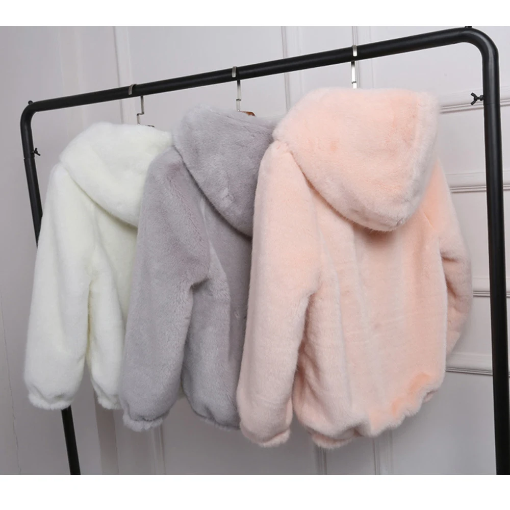 

2021 Hot Selling Colorful Plus Size Women Clothing Faux Fur Jacket Coats