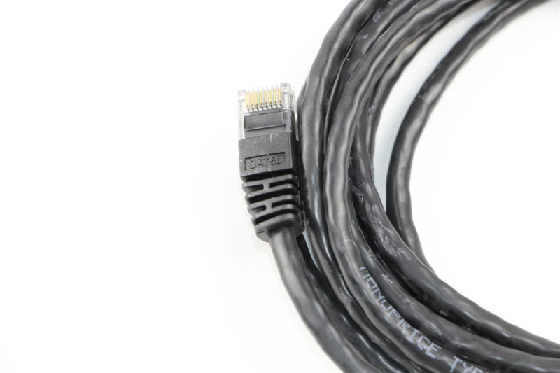 Patch cable (27)