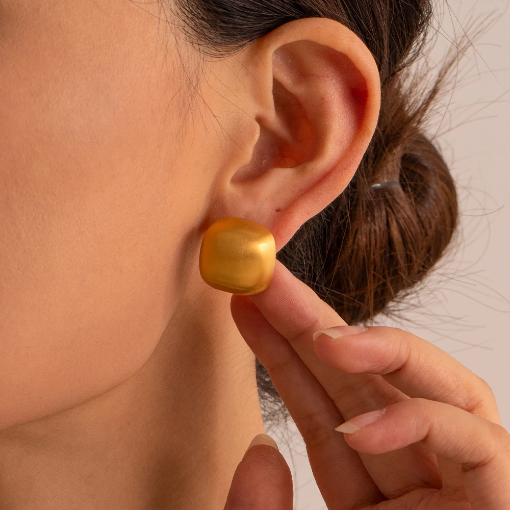 

J&D Pvd Tarnish Free Stainless Steel Gold Plated Stud Earrings Jewelry Women Luxury Wholesale Bulk Chunky Earrings