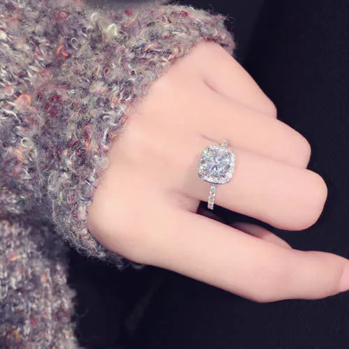 

Super Shiny Big Diamond Engagement Rings Crystal Eternity Rings for Lover