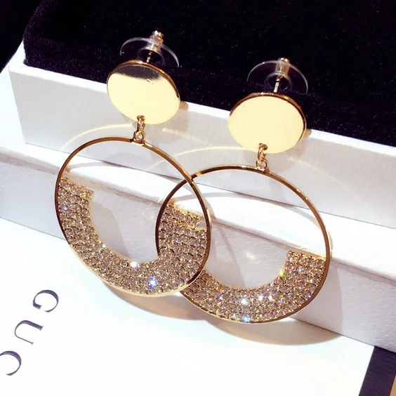 

2021 Sailing Jewelry Shining Crystal Gold Plated Hoop Earring 925 Silver Pin Hollow Rhinestone Hoop Earring