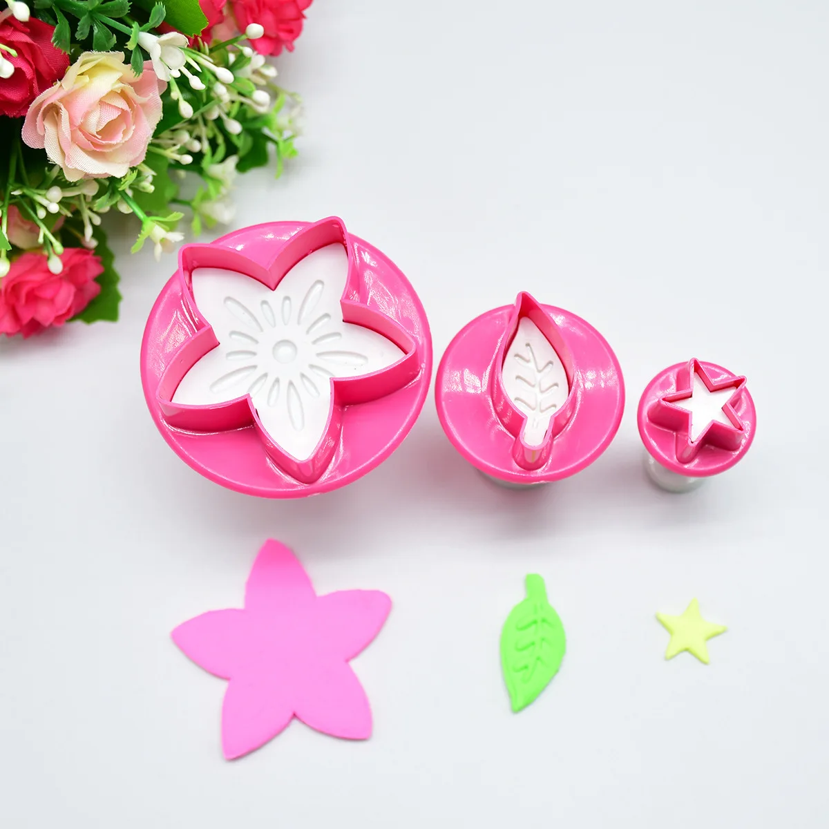 

DIY Baking Tool Cake Cookies Biscuit Press Turning Sugar Mould 3pcs Christmas Leaf Flower Five Pointed Star Mould Cookie Cutter