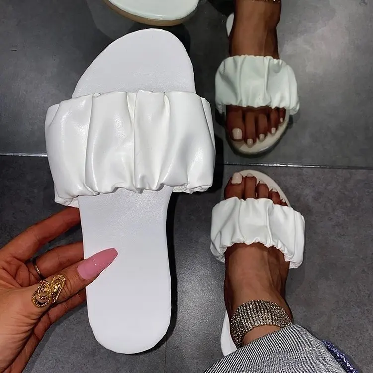 

2020 manufacturers wholesale European and American large-size slippers flat sandals new summer women's fold sandals and sli, See pictures