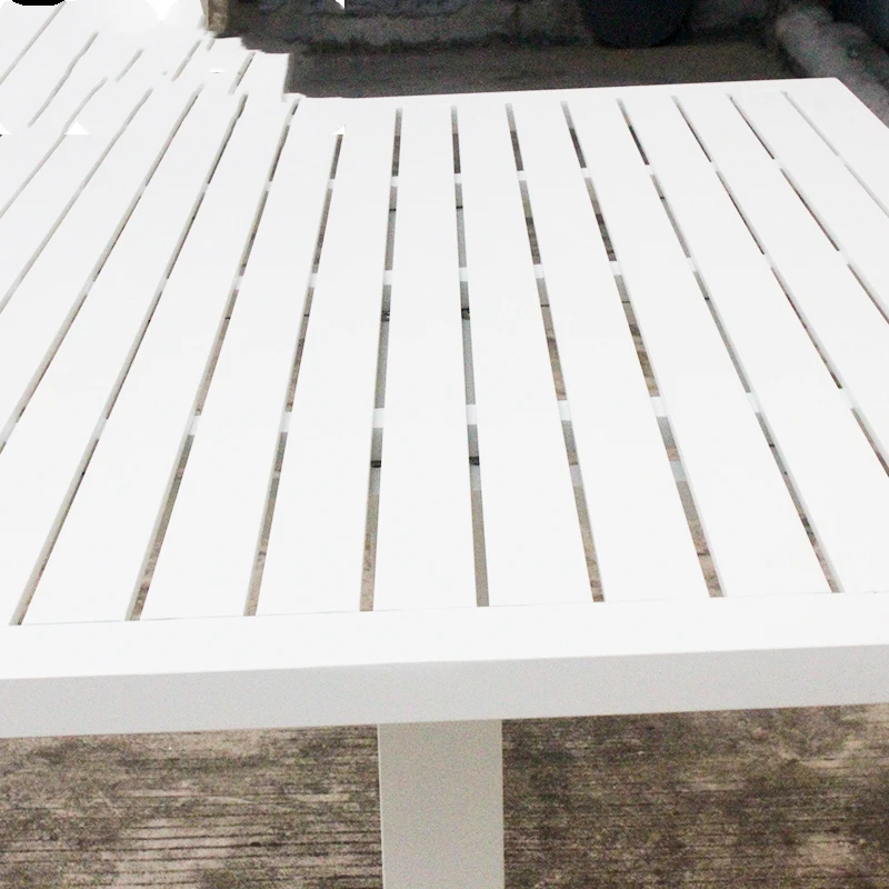 
Garden Outdoor Furniture Aluminum Table and Chairs 
