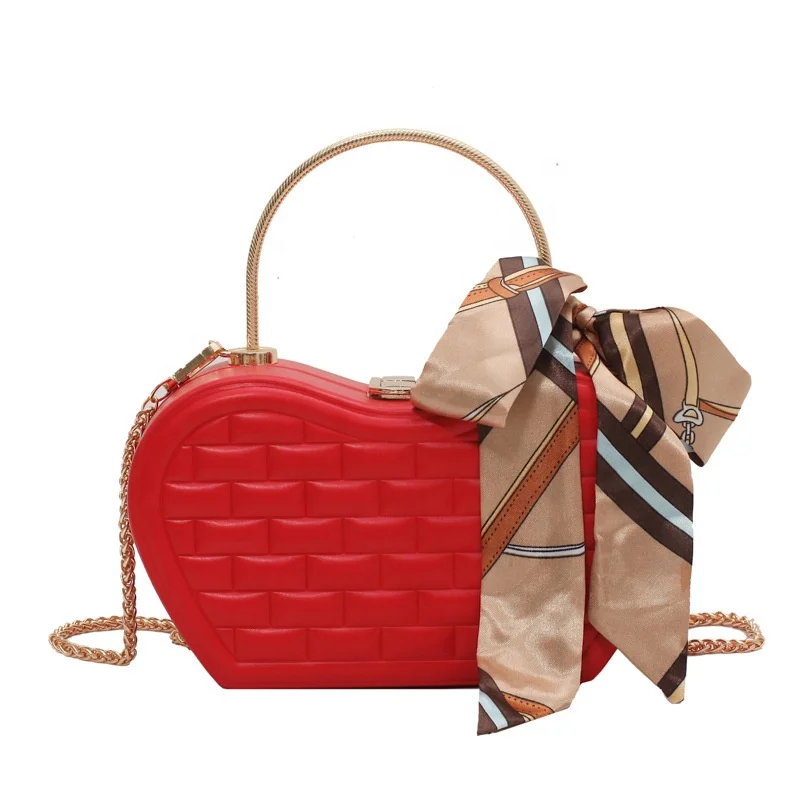 

2021 Summer Designer Scarf Purse Women Heart Shape Hand Bags PU Leather Candy Color Small Ladies Handbag Shoulder