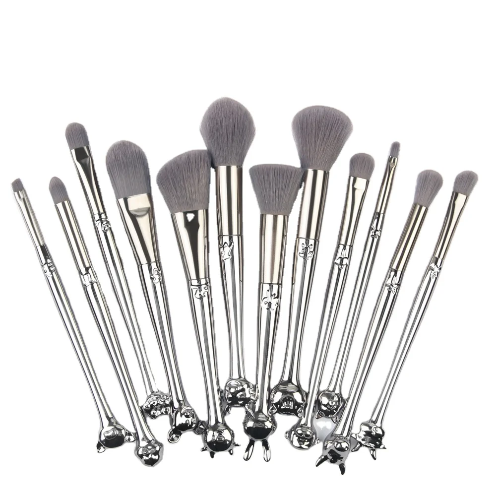 

HZM 12Pcs Custom Logo Wholesale Best Animal Design Sliver Metal synthetic makeup brushes set bag Super soft Nylon Hair Tools, White