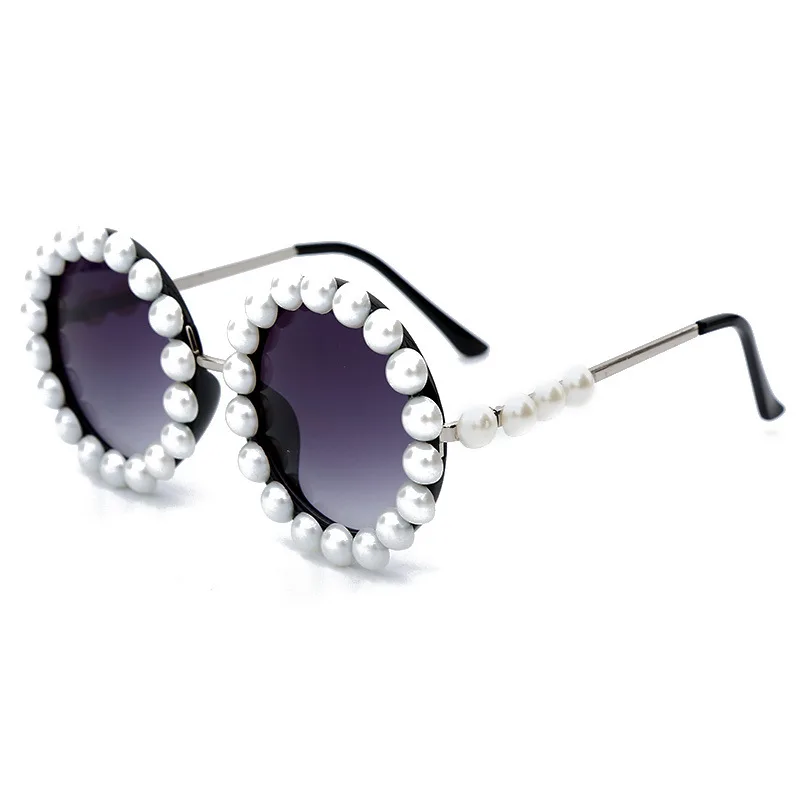 

Hot sale retro round frame with diamond and pearl ocean piece sunglasses, Multi