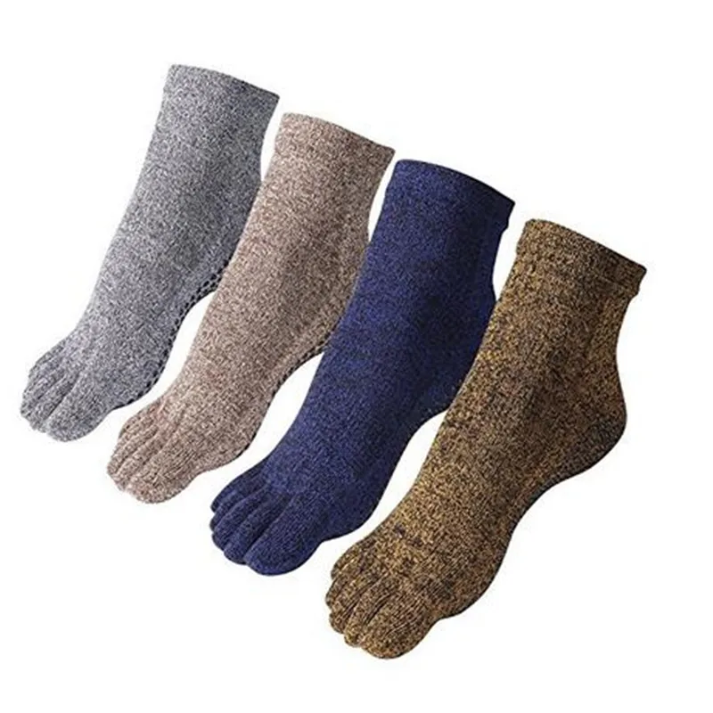 

2 Pairs Men Yoga Socks Male Non Slip Grip Five Toe Cotton Pilates Socks Sweat Absorbent Breathable for Gym Fitness Dance Barre
