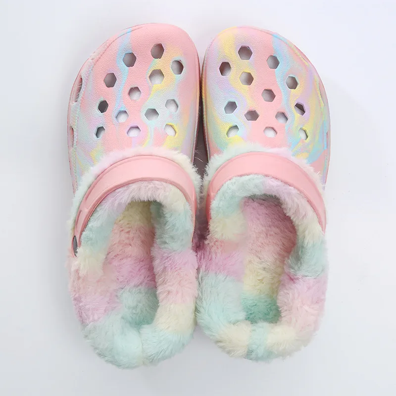 

New trend designs Fashion Custom size slides sandals Women Clogs shoes Classic Garden Fur Fluffy slippers