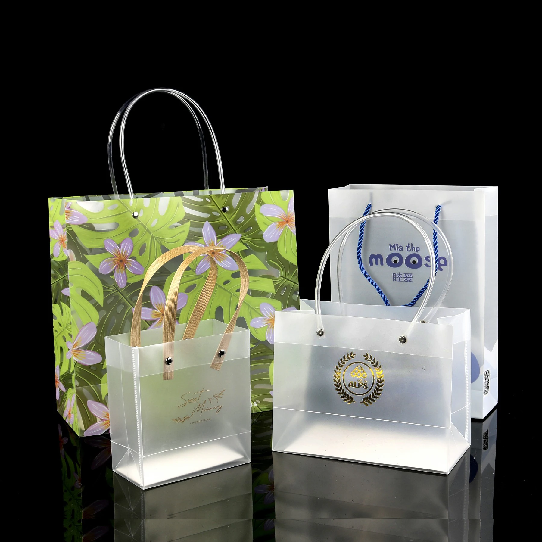 

Customized with LOGO frosted plastic handle bag, Customized color