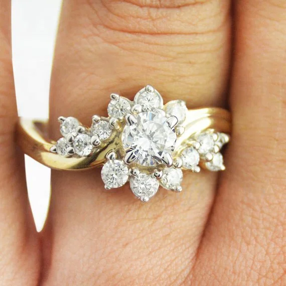

Luxury Female Snowflake White Zircon Ring Romantic Yellow Gold Color Wedding Ring Fashion Promise Engagement Rings For Women