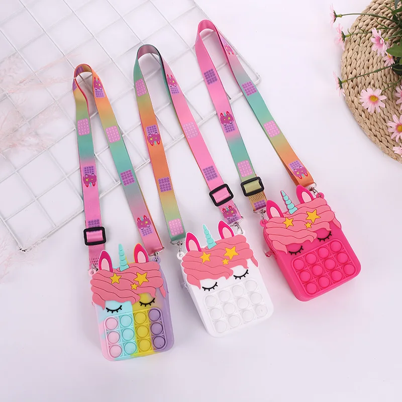 

Silicone vacuum bubble kneading Le messenger bag lovely messenger bag in stock