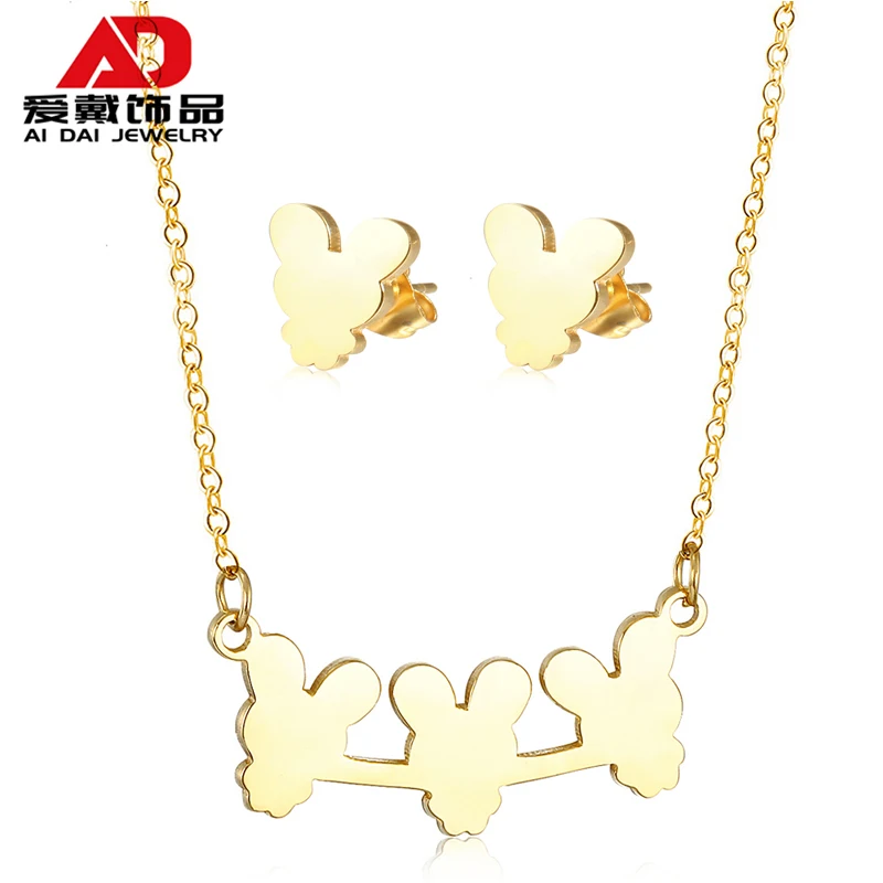 

Temperament Cute Rabbit Titanium Steel Pendant Clavicle Chain Small Earring Set Gold-plated Children's Earrings Necklace Jewelry