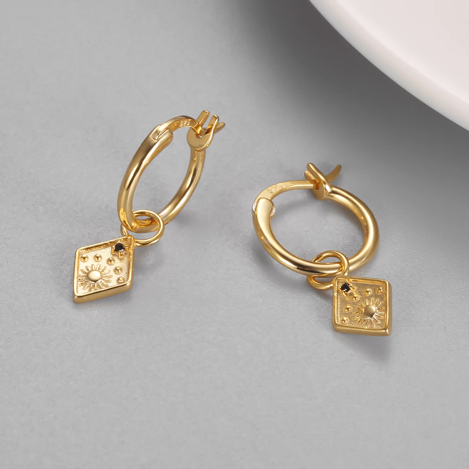 

Custom Hoop Jewelry 2022 New VINTAGE Gold Color S925 sun totem Silver Hoop Earrings For Women