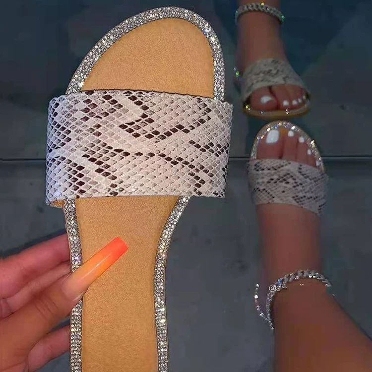 

High Quality Wholesale Beach Women's Sandals Flat Shoes Fashion Women Sandals 2021 For Outdoor