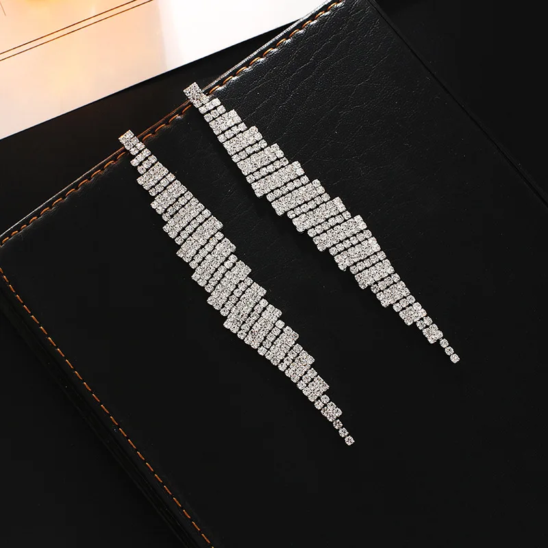 

ZWE771 Hot Selling Fashion Tassel Rhinestones Earrings Women Long Crystal Earrings For Party Gfit