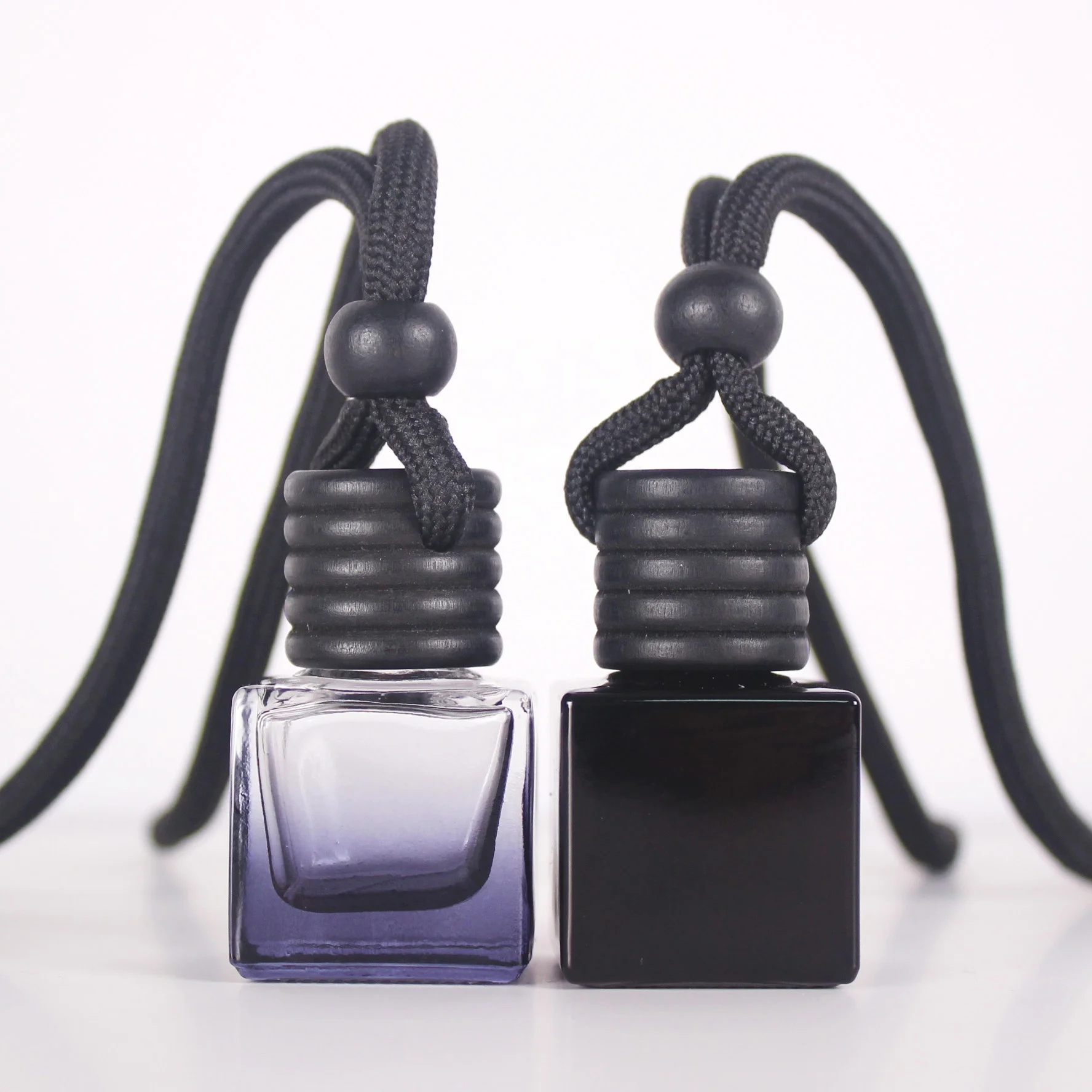 High Quality 8ml Square Shaped Empty Car Air Freshener Glass Bottle Pendant Wooden Cap Car Hanging Perfume Bottles