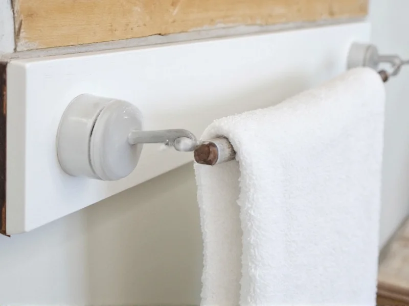 diy towel rack