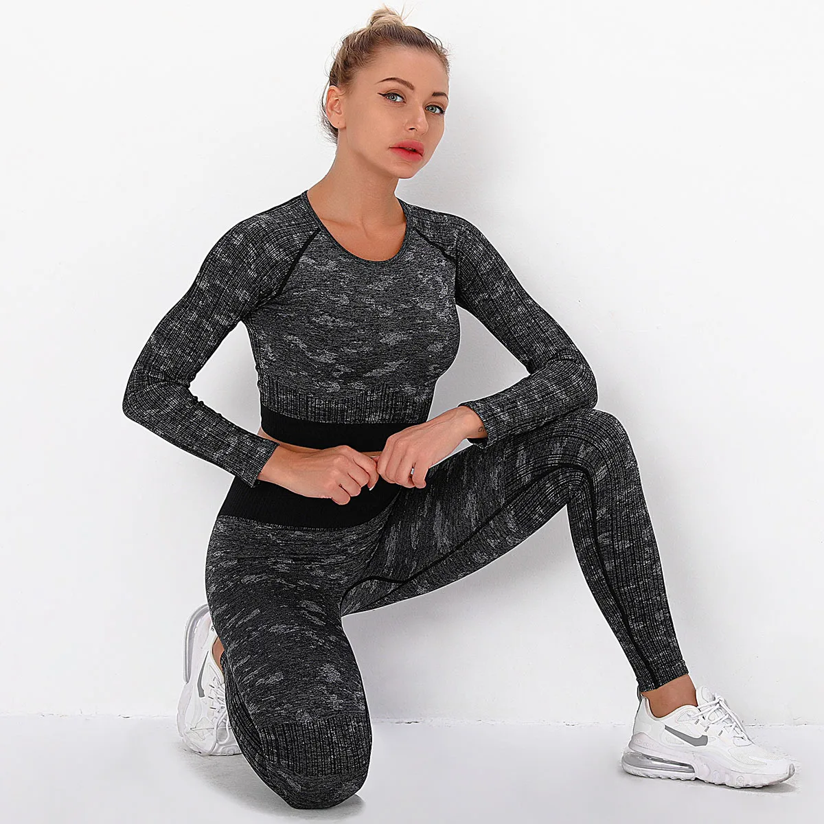

Women Solid Print Color Fitness High Impact Long Sleeve Crop Top With Leggings Set High Waist Pants
